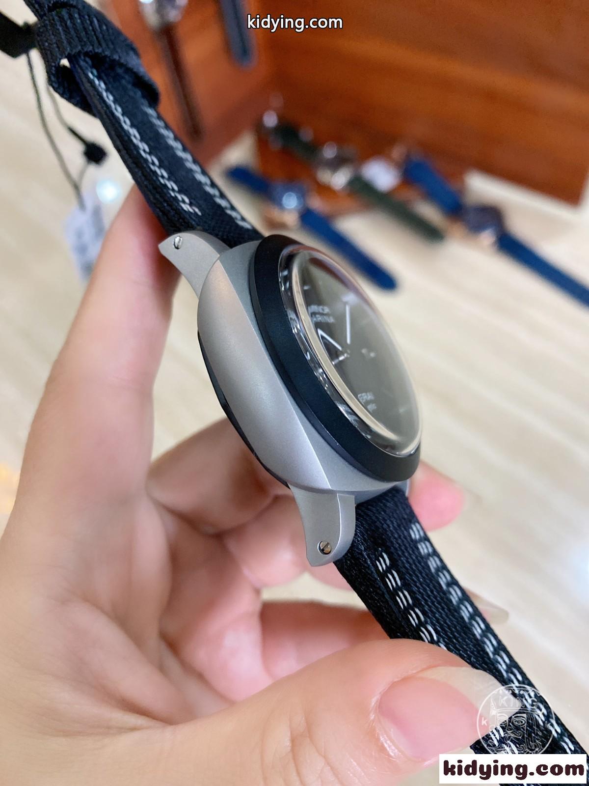 カジュアル おしゃれ 人気 フィチーネ・パネライ 腕時計 コピー メンズ 自動巻き 44mm ファッション-0