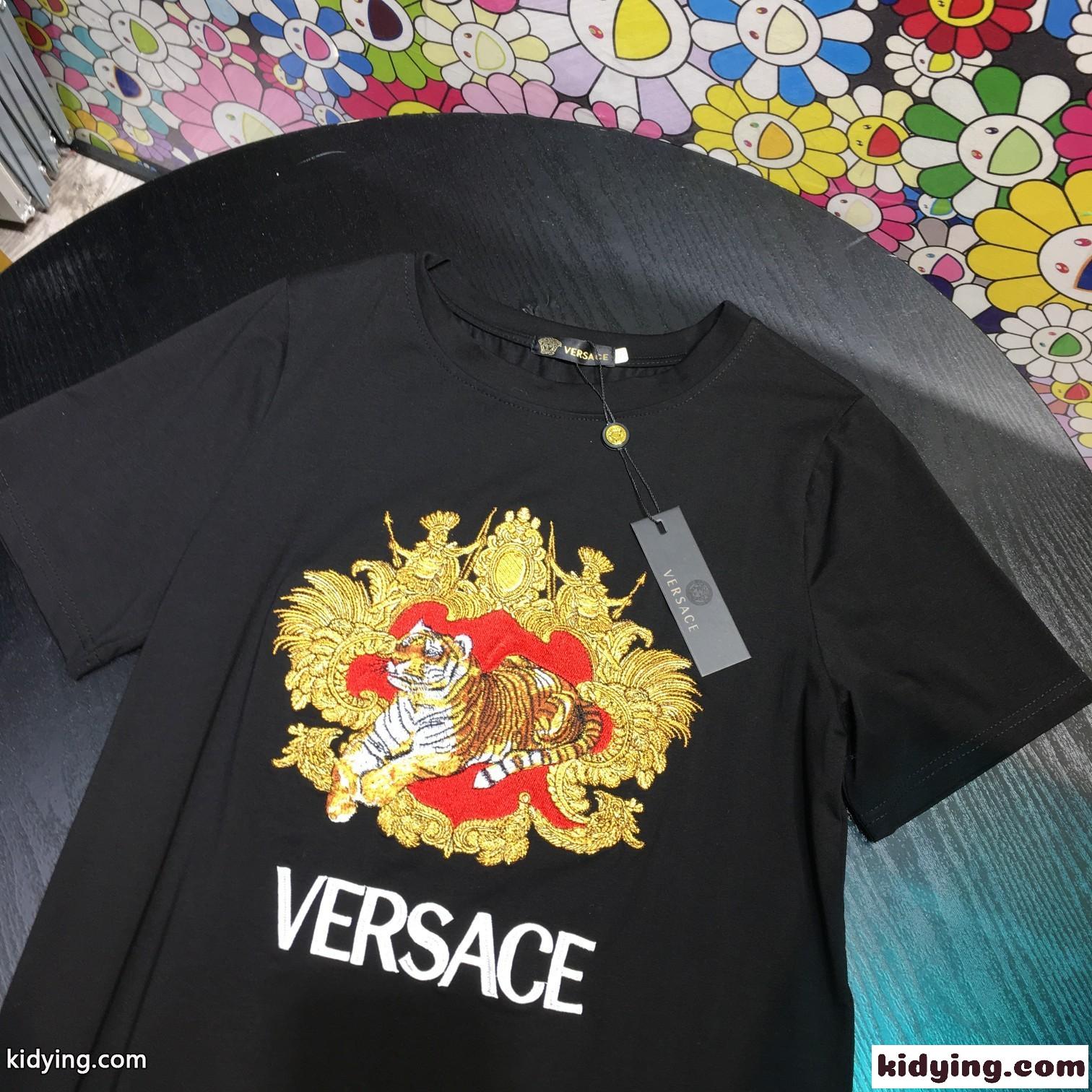 可愛い ユニセックス ロゴ 刺繍入り ラウンドネック 半袖 ヴェルサーチ tシャツ コピー 人気 おしゃれ-2
