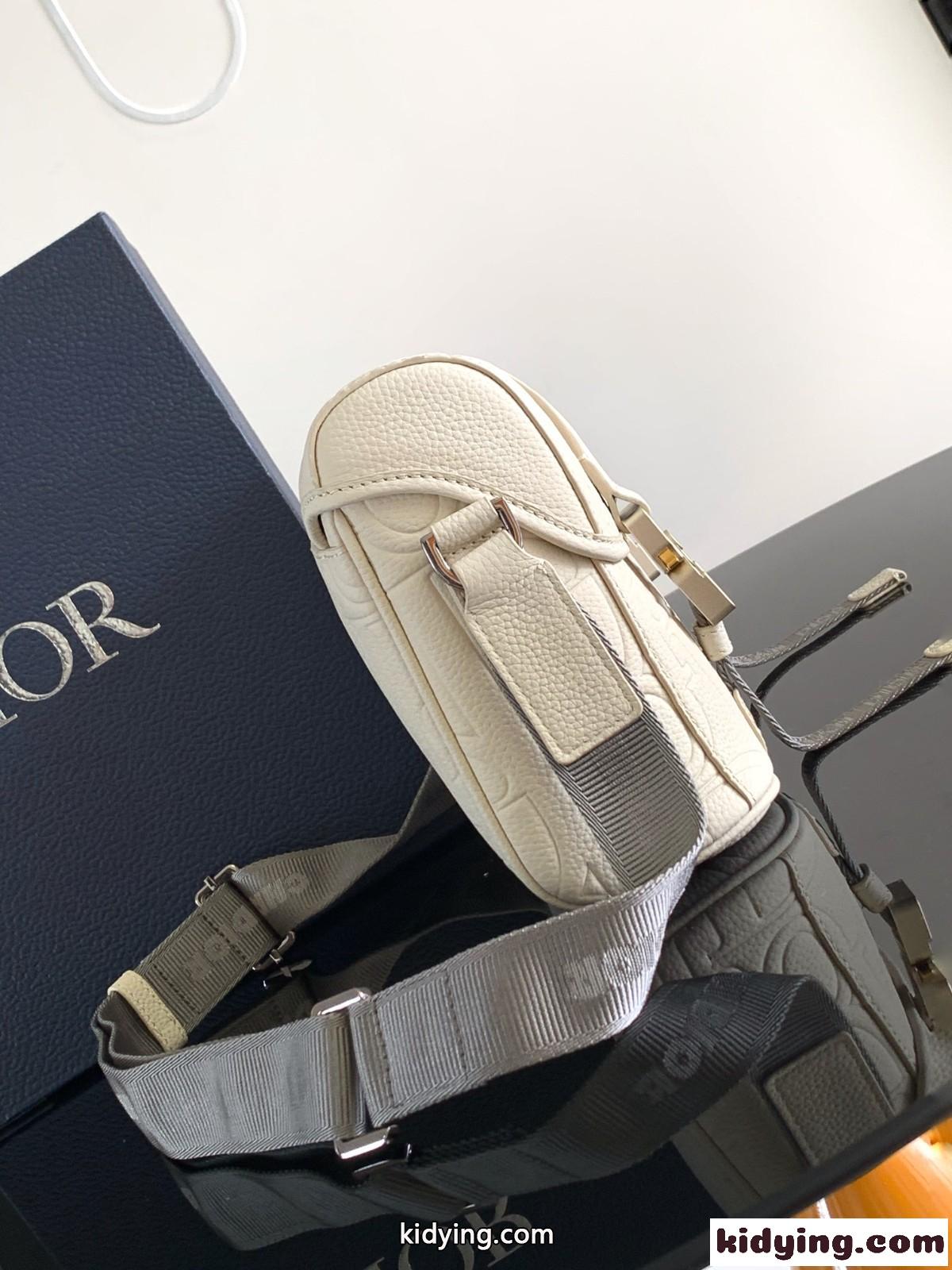 Dior Hit the Road フラップ付き メッセンジャーバッグ スーパーコピー ホワイト-1