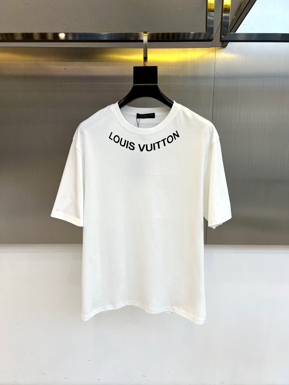 フロントロゴ クルーネック 半袖Tシャツ ルイ・ヴィトン Tシャツ 偽物 コットン ホワイト-0