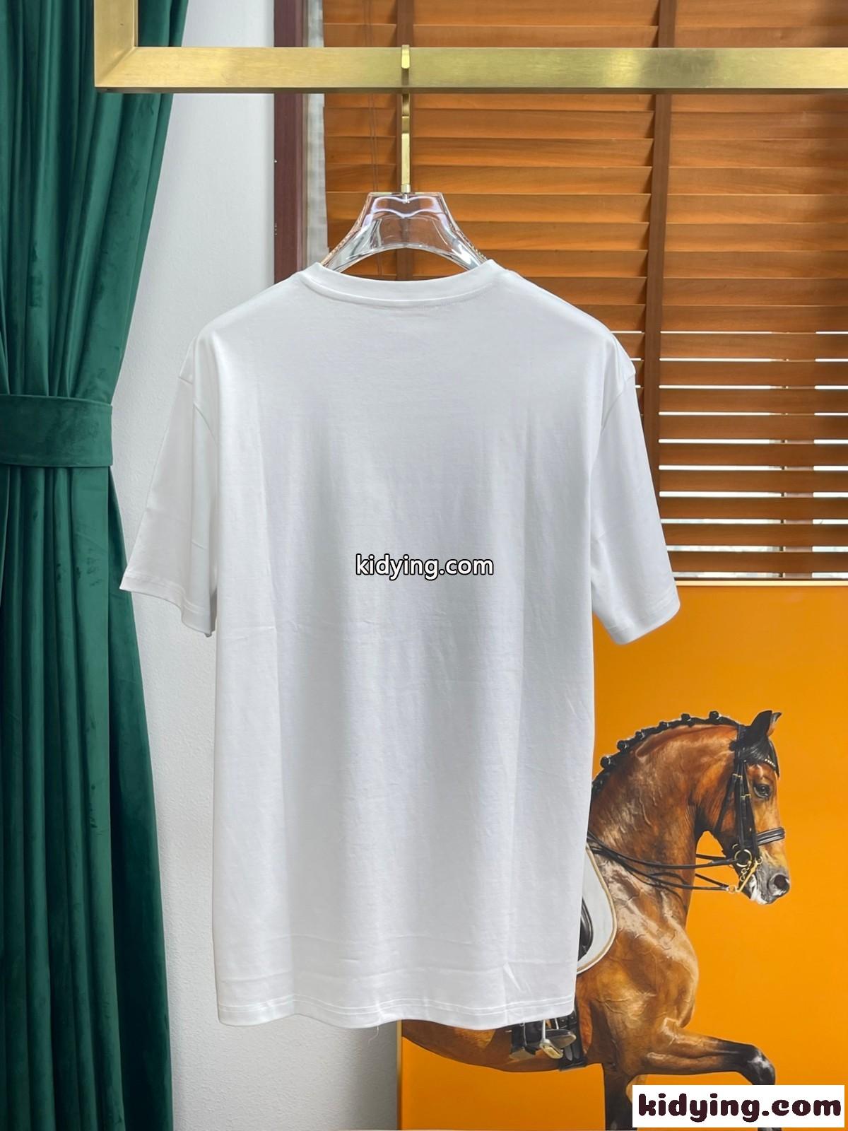 シンプル 合わせやすい ロゴ プラダ 半袖tシャツ コピー クルーネック 柔らかい 着心地いい トップス-3