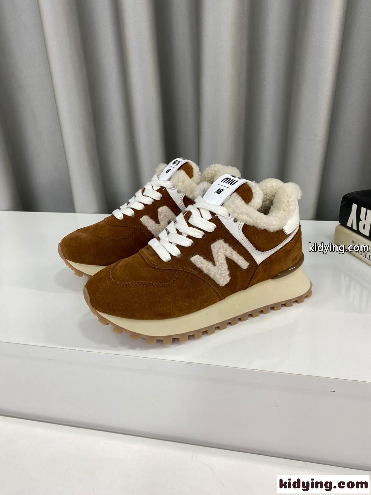 New Balance x Miu Miu ボアスニーカー ミュウミュウ スニーカー コピー レディース ブラウン-0