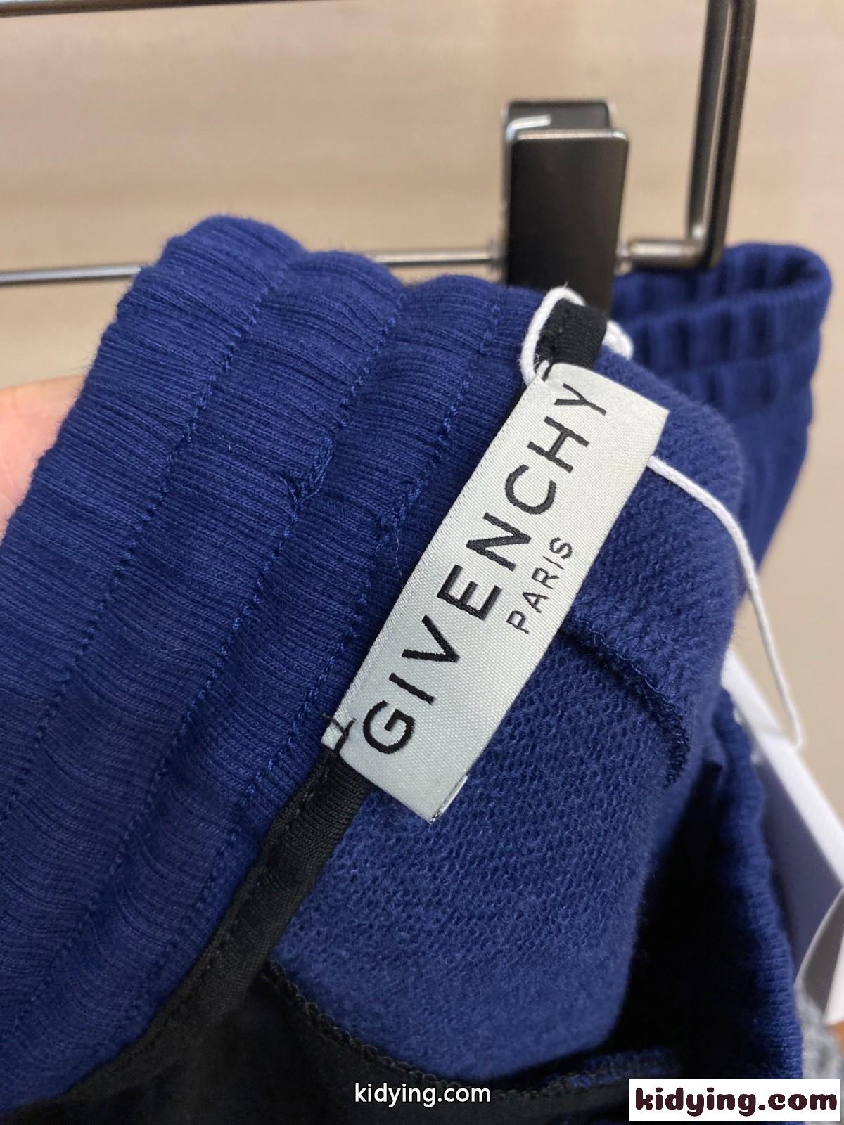 フリース メダリオン バミューダ ショーツ ジバンシィ パンツ 偽物 ショートパンツ-1