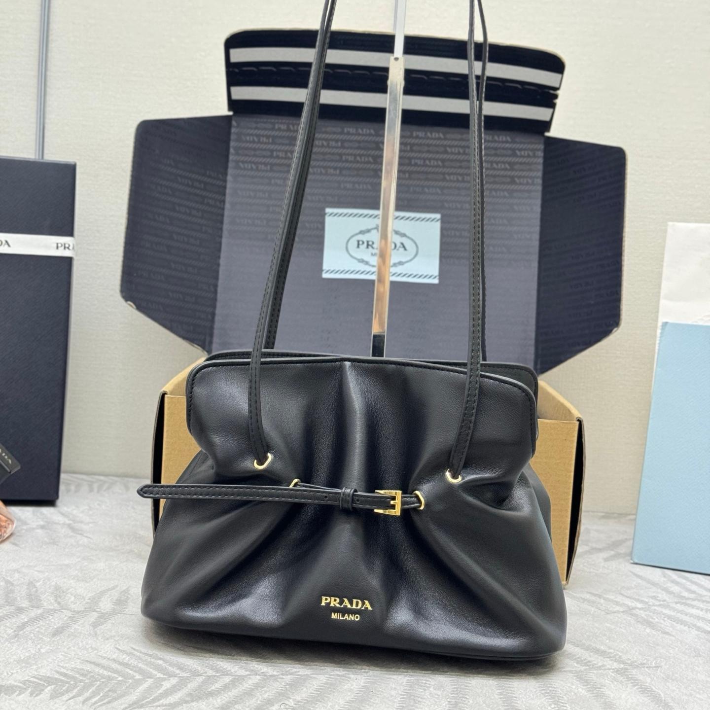 プラダ ダダ スモール ナッパレザー バッグ スーパーコピー1BG586 ブラック-0