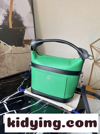 ルイヴィトンの軟質バッグの機能を継承し ルイヴィトンのカバンコピー ダブルファスナーで開閉する-3