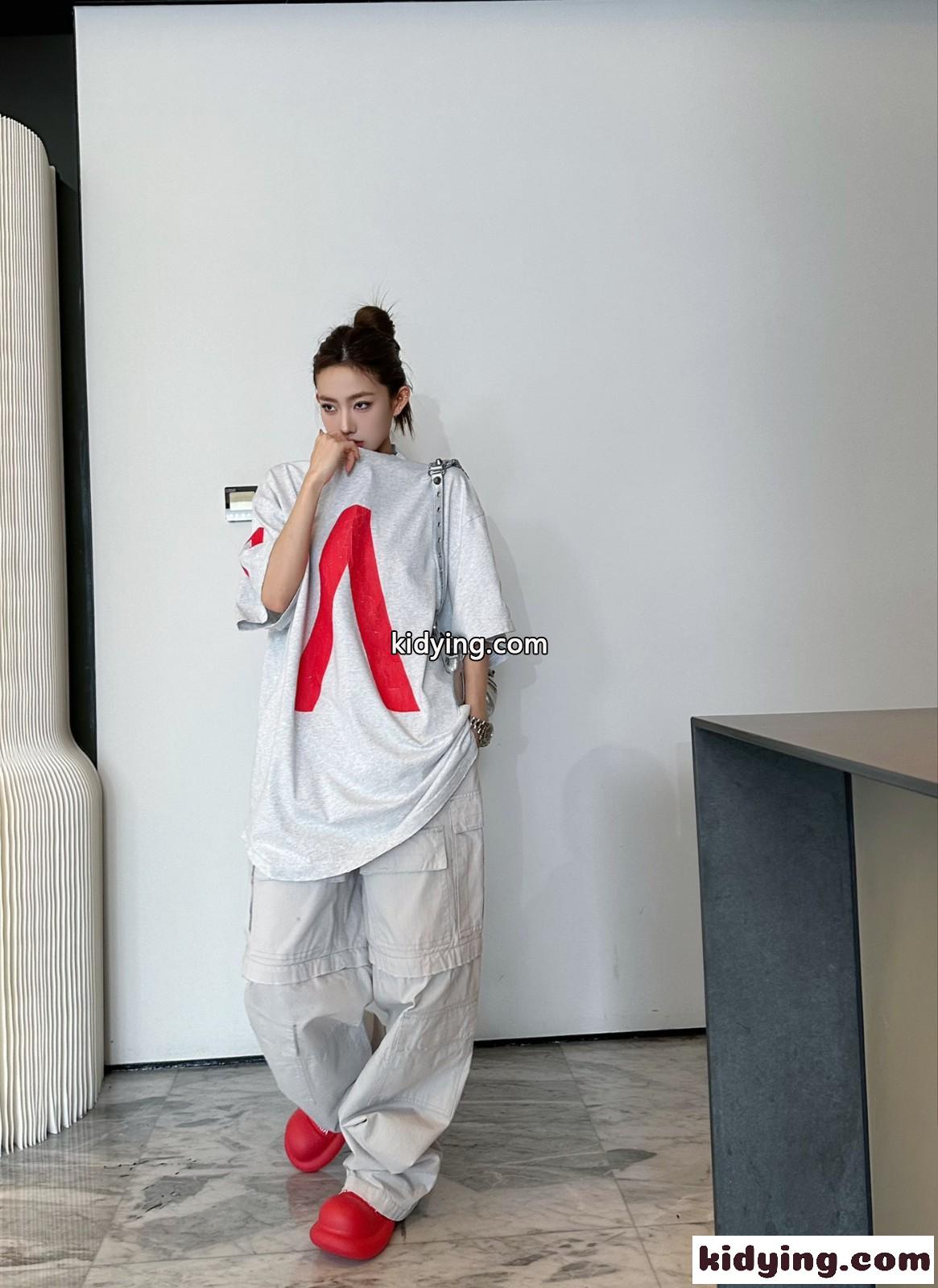 BALENCIAGA x Archive バレンシアガ Tシャツ コピー 半袖Tシャツ グレー-5