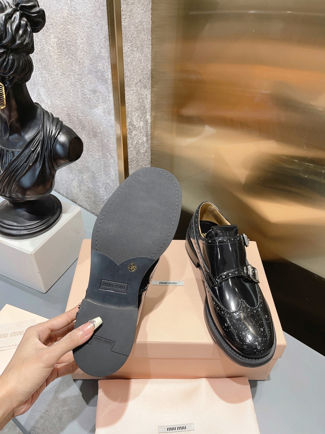 MiuMiu×Churchs 新作 ミュウミュウ シューズ コピー レディース レザー ブラック-3