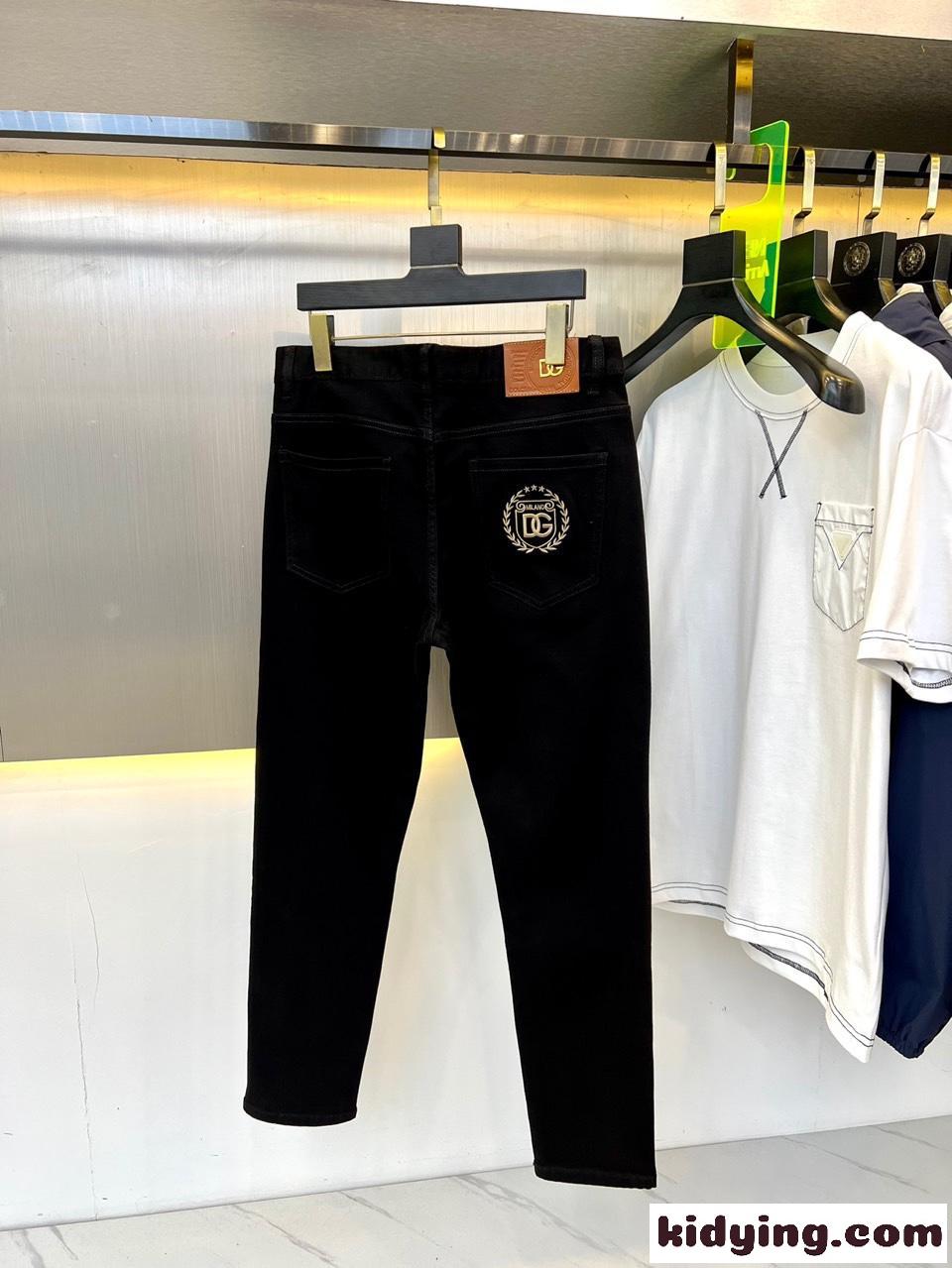 定番 合わせやすい ドルチェ&ガッバーナ ジーンズ コピー デニムパンツ-4