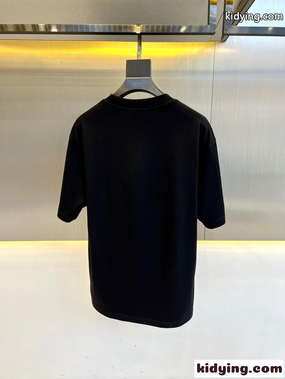 カジュアル ロゴプリント クルーネック フェンディ 半袖Tシャツ コピー ブラック-4