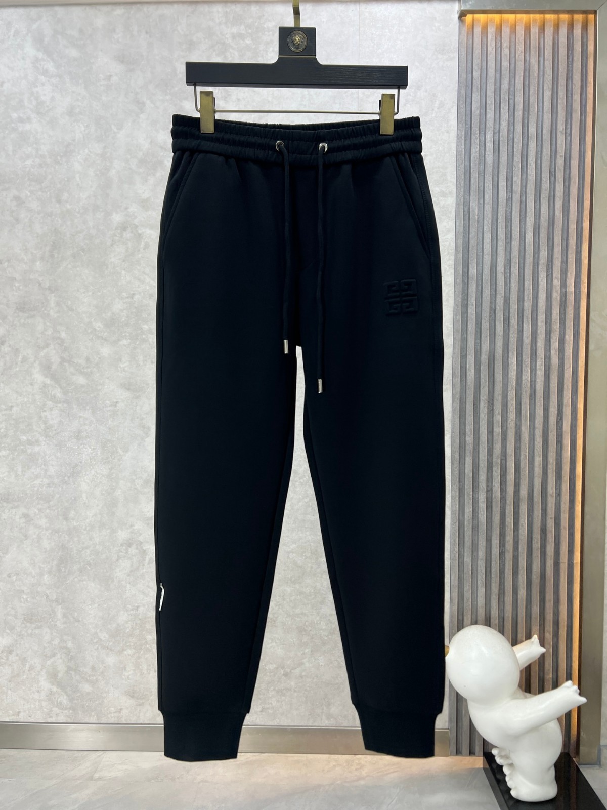 ジバンシィ パンツ コピー カジュアル 定番 4Gロゴ メンズ ジョガーパンツ-0