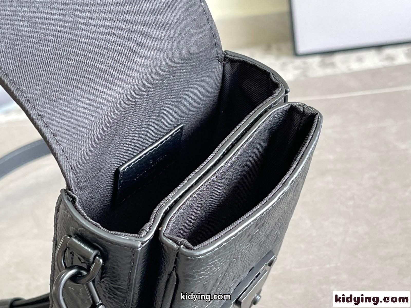 ルイ･ヴィトン「Sロック ヴェルティカル･ウエアラブル ウォレット」M81524 スーパーコピー-3