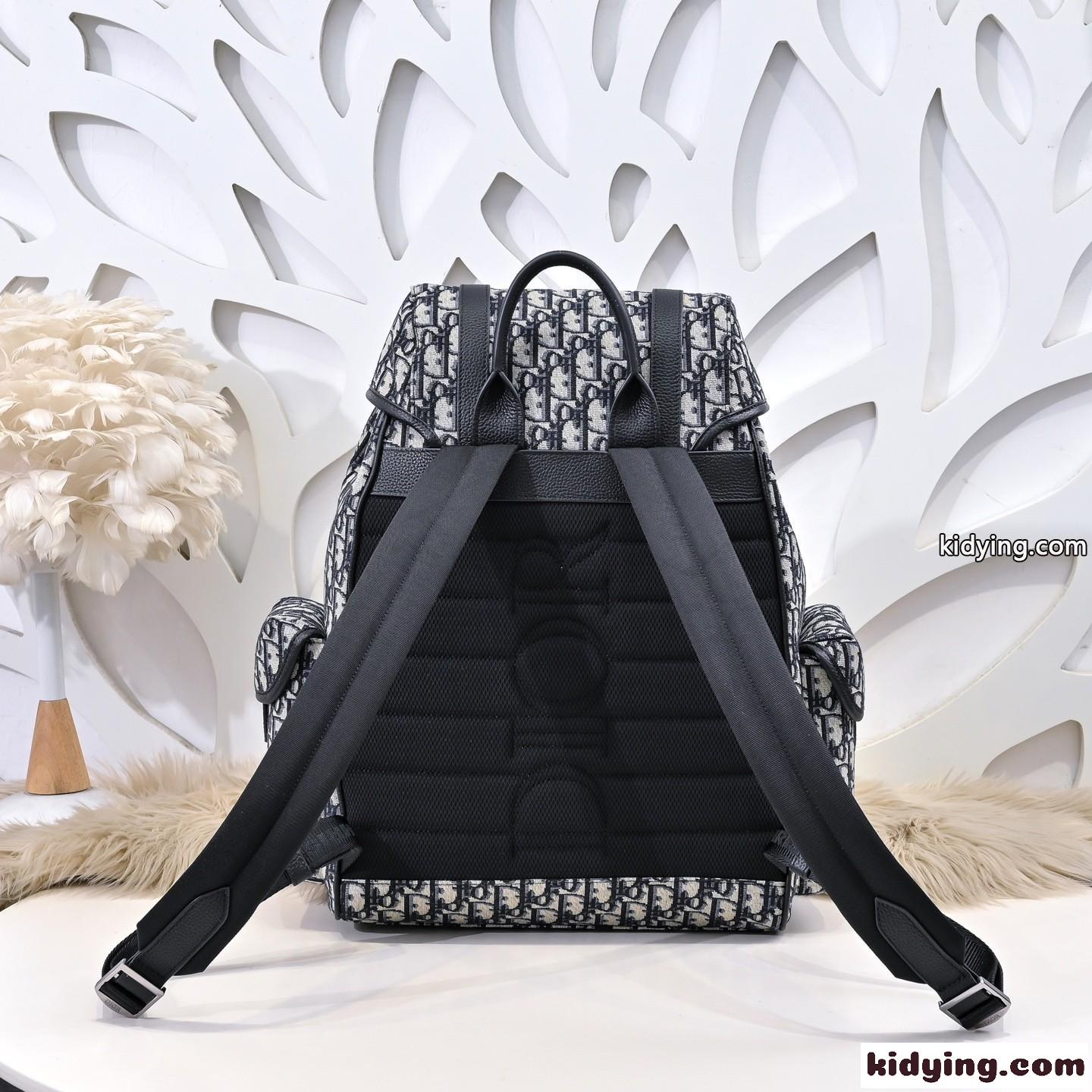Dior Hit the Road フラップ付き バックパック スーパーコピー ベージュ-1