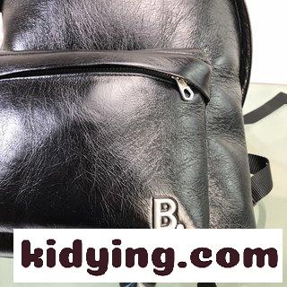 バレンシアガ バックパック 新型の主なBALENパリの家 中サイズの両肩バックパックは 輸入の柔らかい牛革の材質を採用している コピー-2