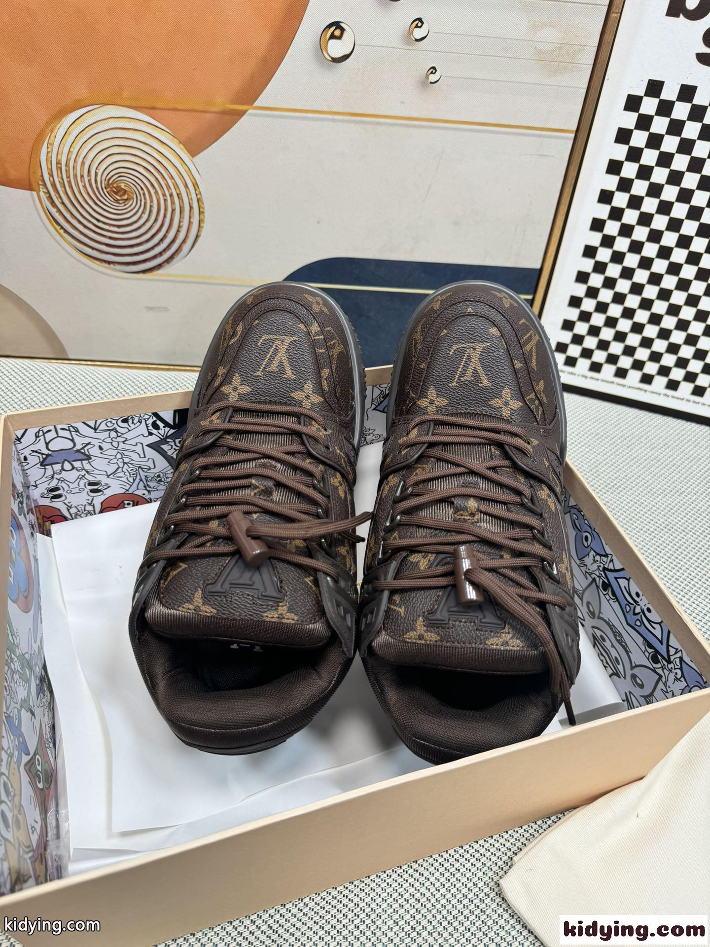 モノグラム LV トレイナー マキシ･ライン スニーカー ルイ・ヴィトン スーパーコピー-4