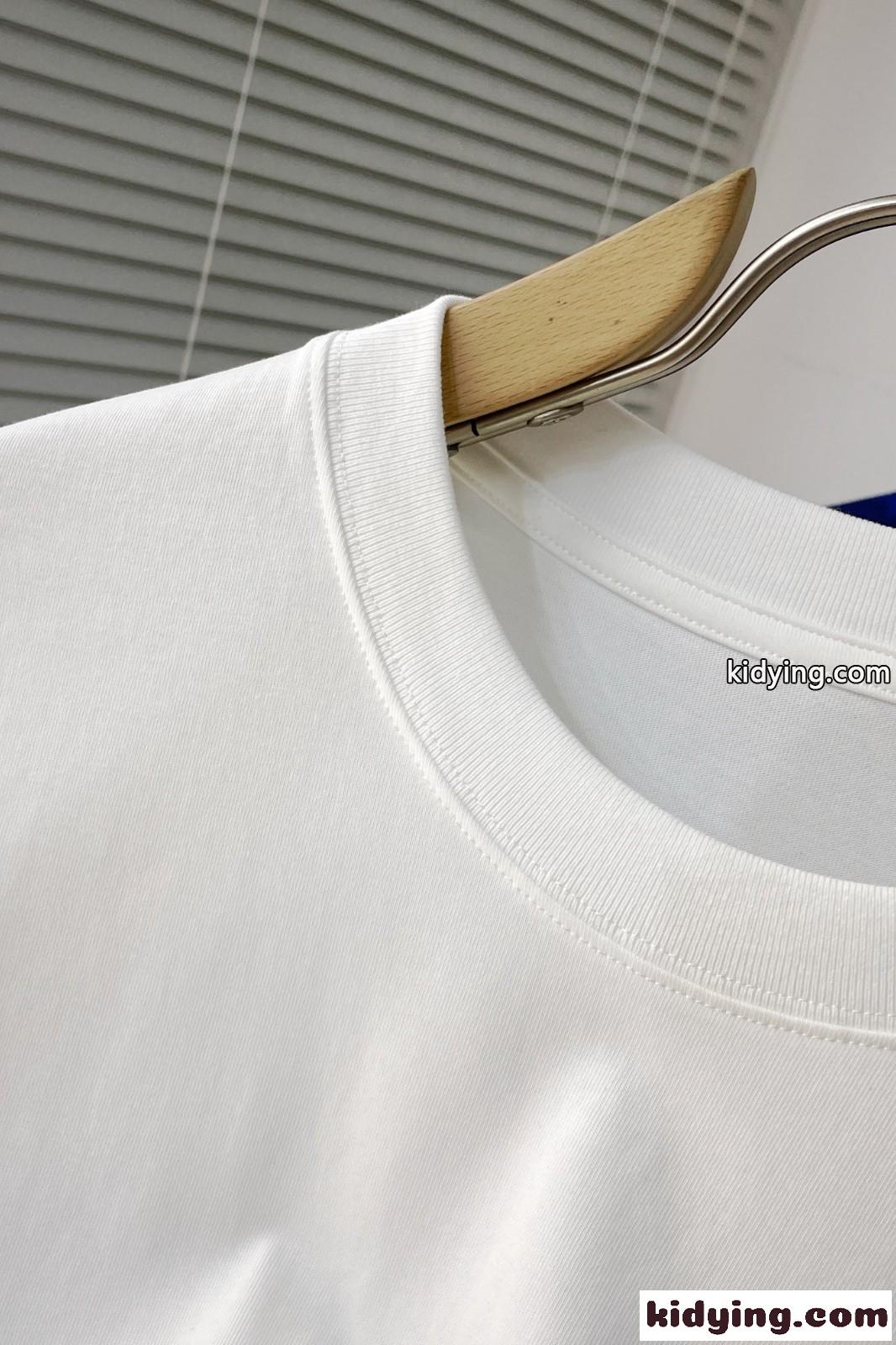 シンプル 着回し クロムハーツ Tシャツ コピー メンズ 着心地いい コットン 半袖Tシャツ-4