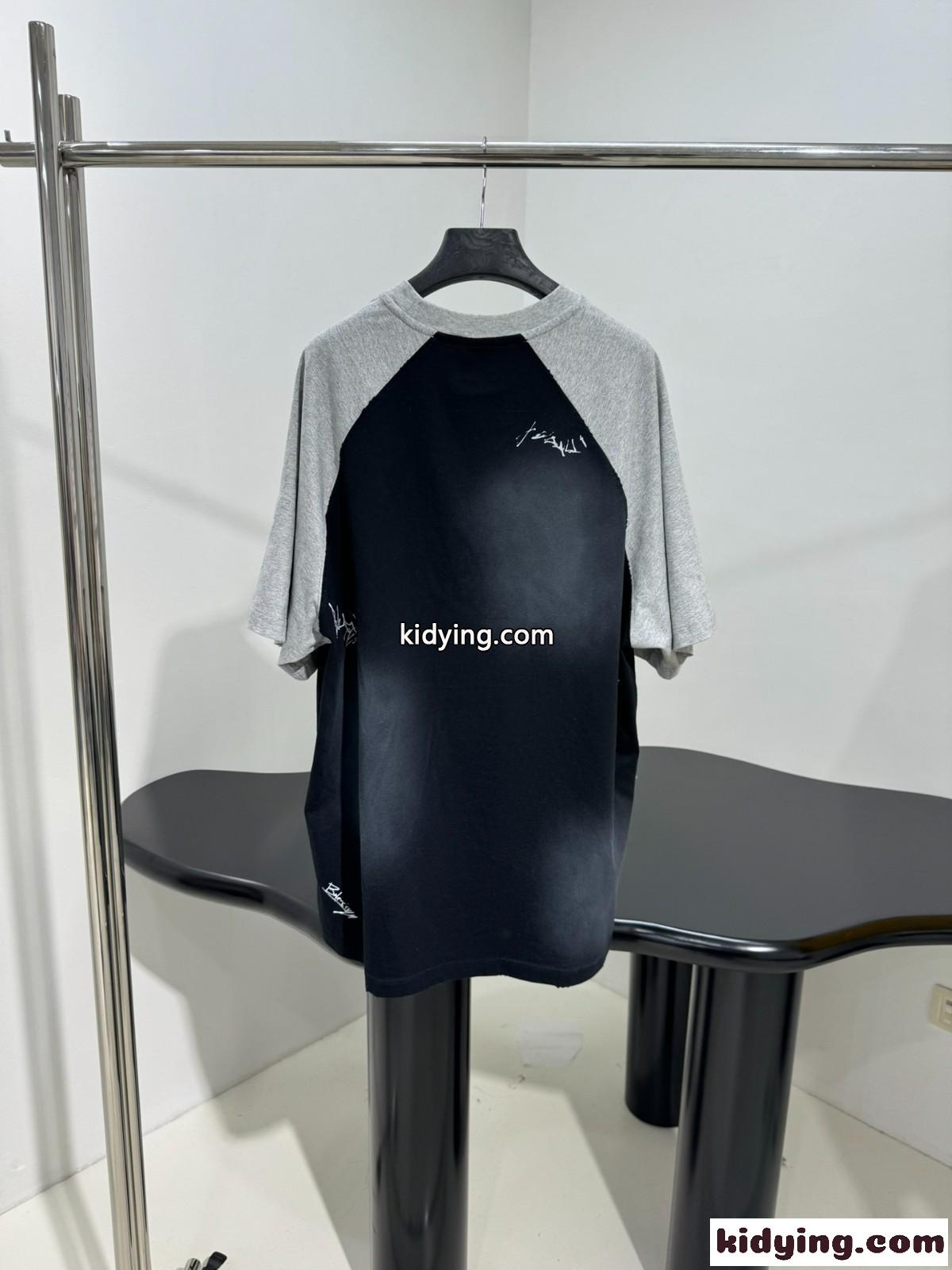 ユニセックス ラグラン オーバーサイズ 半袖Tシャツ バレンシアガ Tシャツ 偽物 ブラック-1
