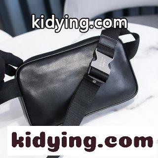 ハイエンドのシングル胸バッグ ボッテガヴェネタバッグの中のリーダー 小さな黒い 輸入の牛革 ボッテガヴェネタ 革 バッグ コピー-1