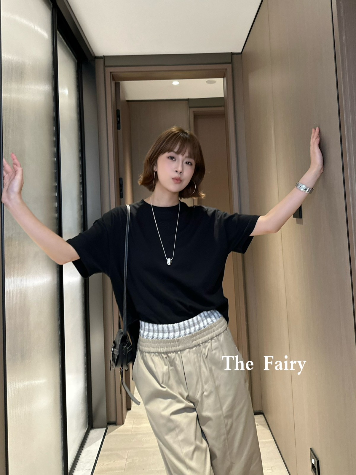 カジュアル アシンメトリー 半袖Tシャツ ロエベ Tシャツ コピー ブラック-3