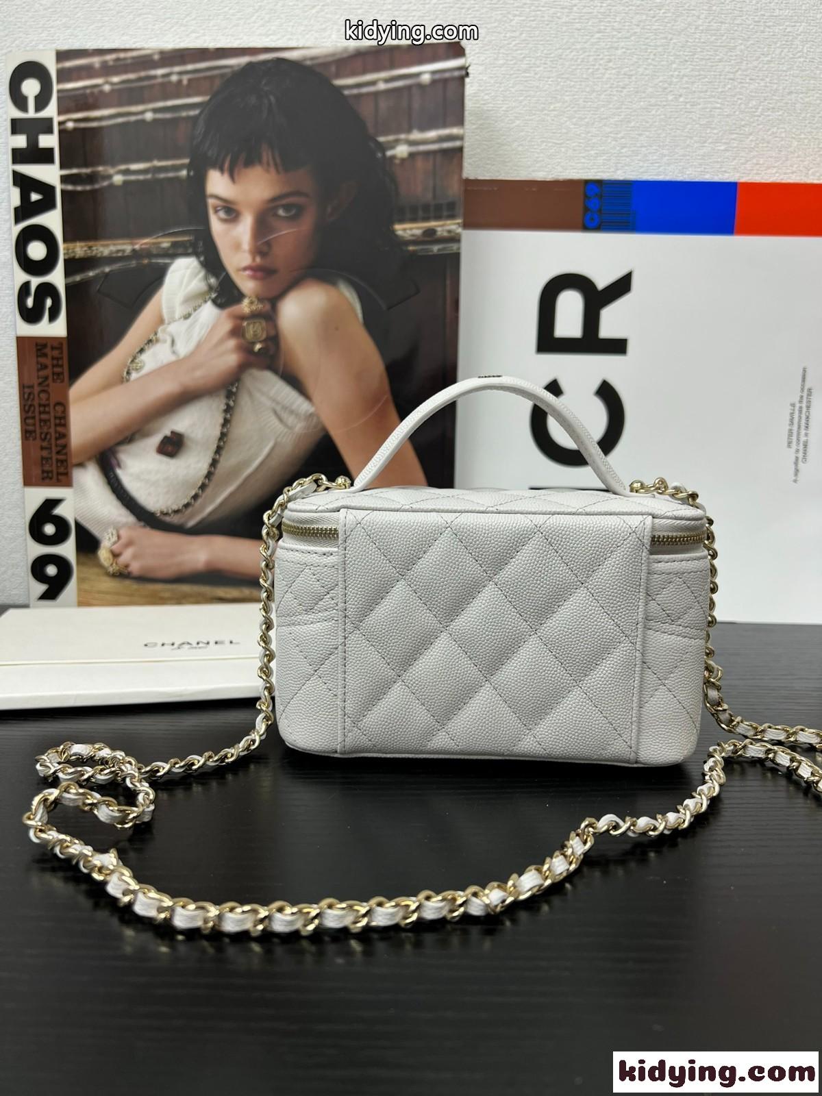 絶対欲しい~N級品 シャネル 25c ショルダーバッグ スーパーコピー バニティバッグ ホワイト AP4404-2