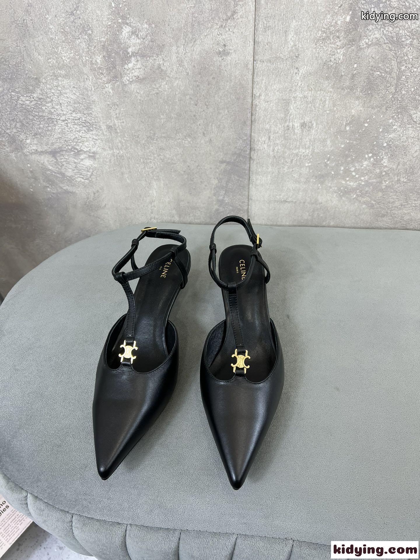 CELINE キトゥン ストラップ トリオンフ パンプス コピー レディース 大人 エレガント-3