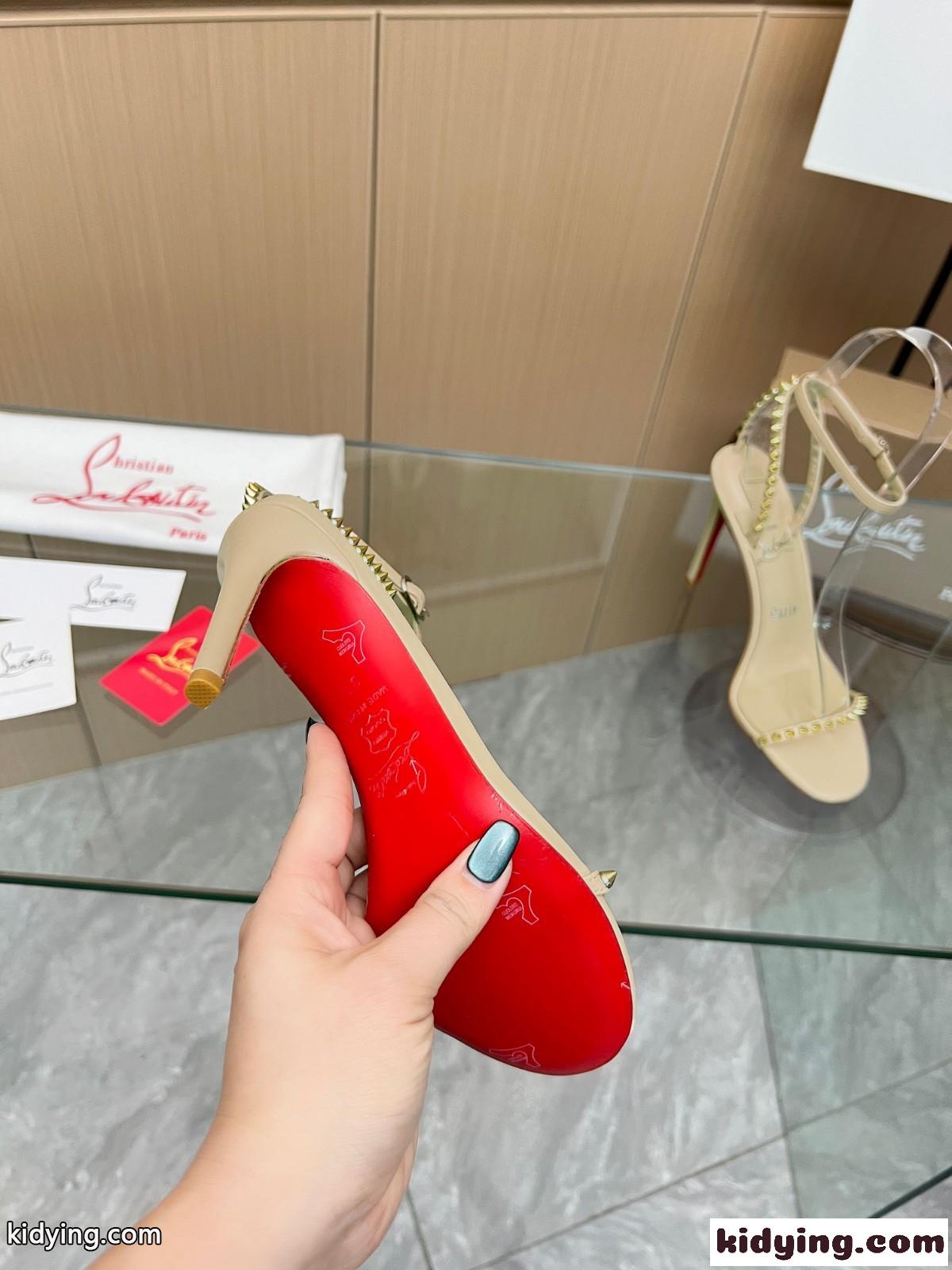 So Me 100 レザーサンダル 美脚 クリスチャン・ルブタン サンダル コピー ベージュ-1