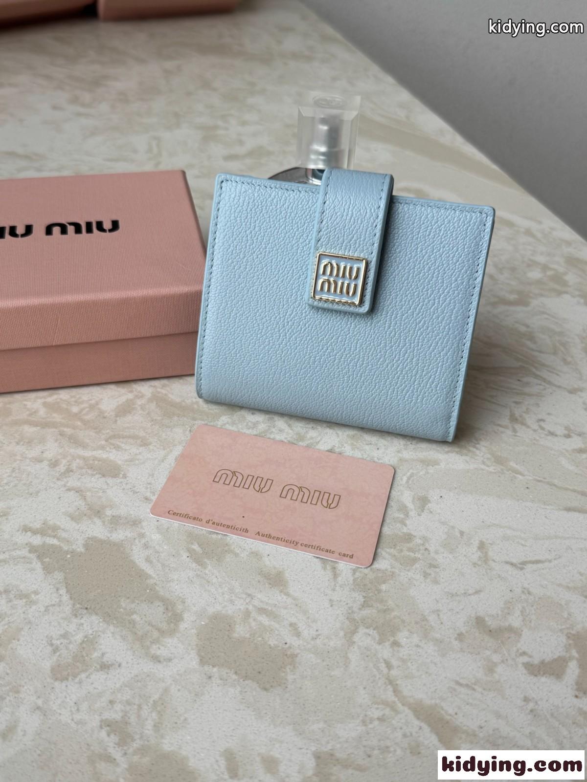 洗練された シンプル コンパクト ウォレット ミュウミュウ 財布 コピー 二つ折り財布 ブルー-0