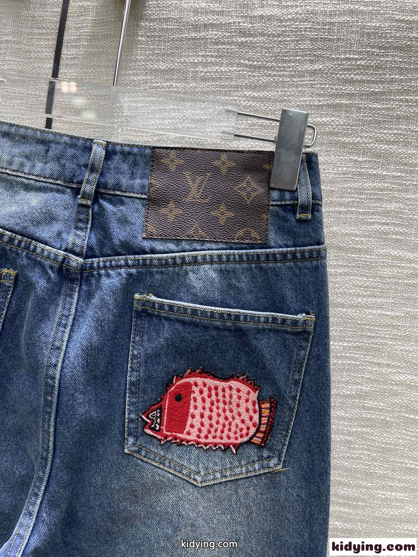 LV × YK フェイスパッチジーンズ ルイ・ヴィトン ジーンズ コピー レディース デニムパンツ-3