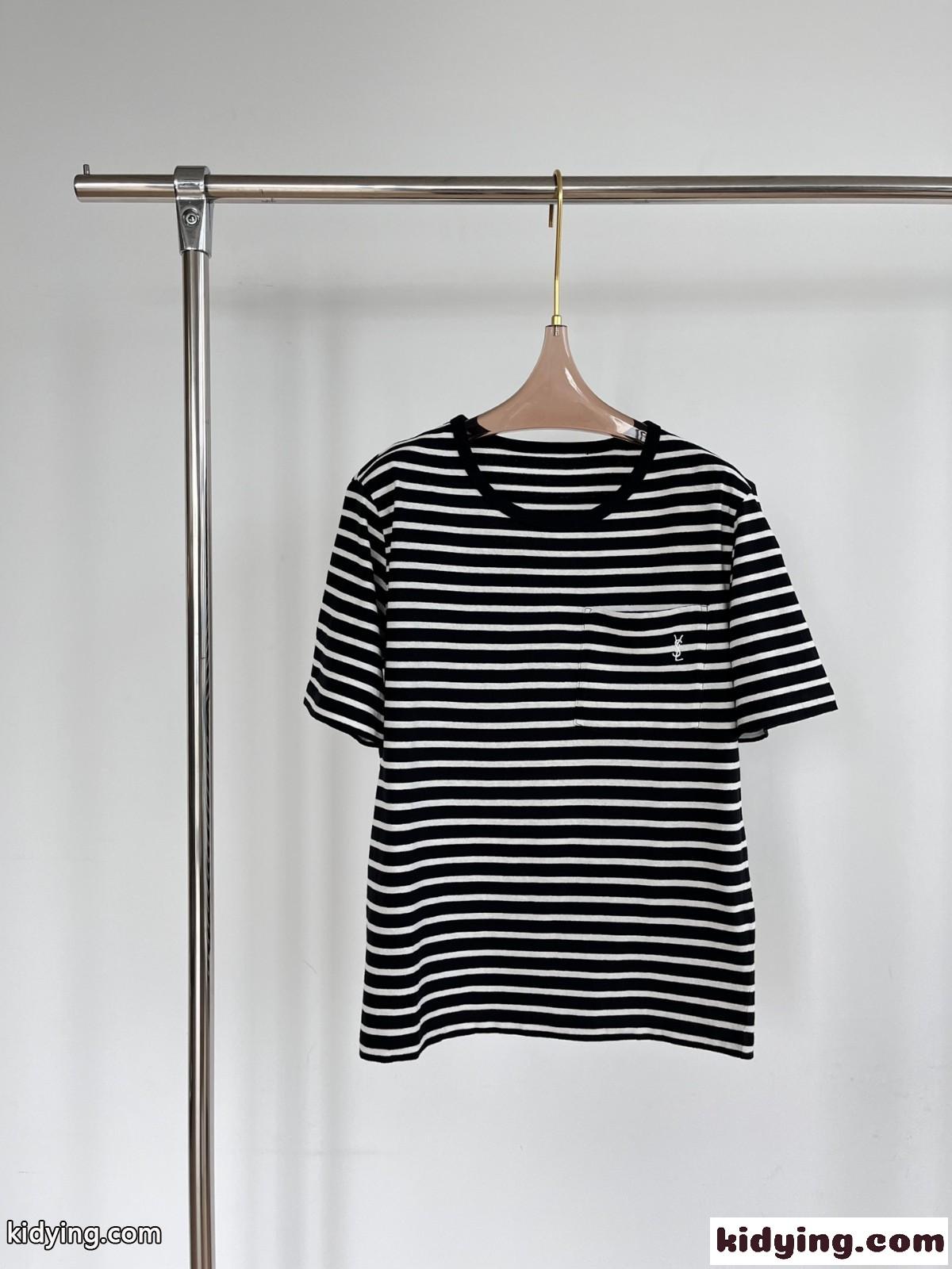 着心地いい 春夏 ボーダー柄 クルーネック イヴ・サンローラン 半袖Tシャツ コピー 定番 着回し 合わせやすい-0