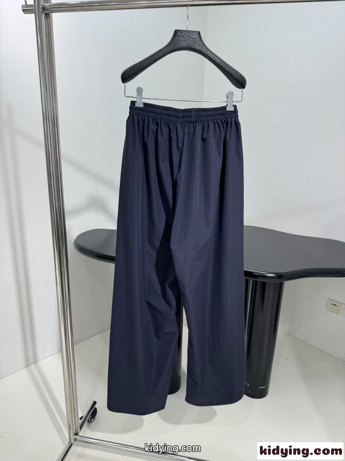 カジュアル おしゃれ ロゴプリント バレンシアガ パンツ 偽物 トラックパンツ-1