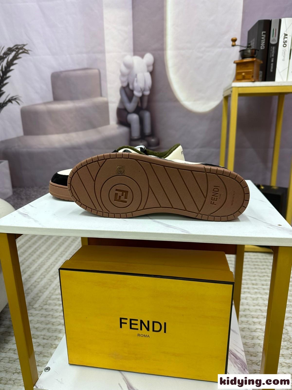 人気 ファッション フェンディ マッチ ロートップ スニーカー コピー レディース メンズ-2