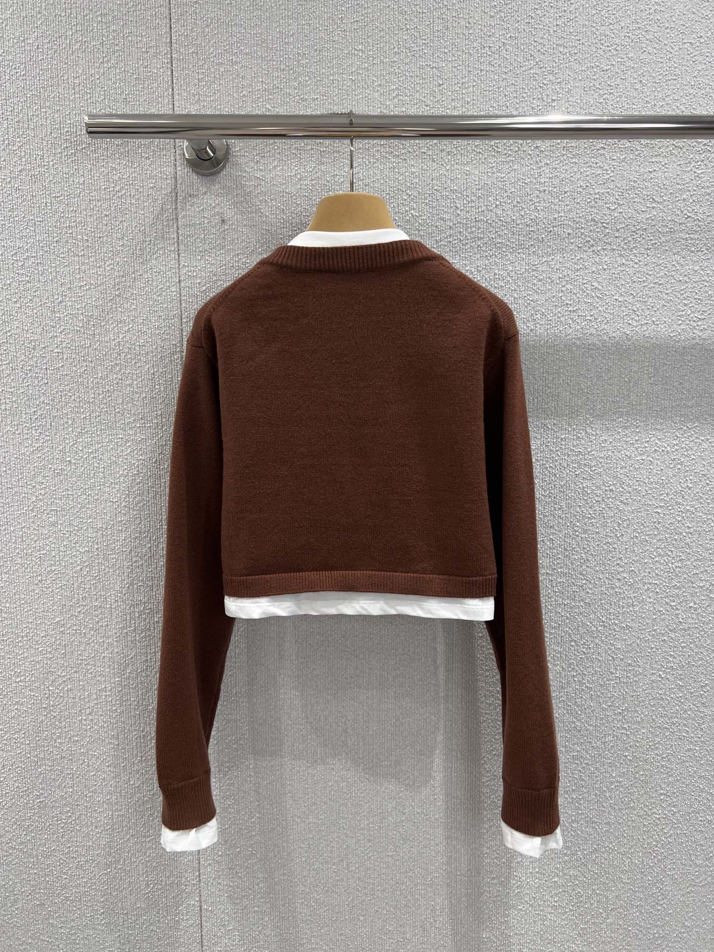 クロップド カシミア Vネック スウェットシャツ ミュウミュウ スーパーコピー-1
