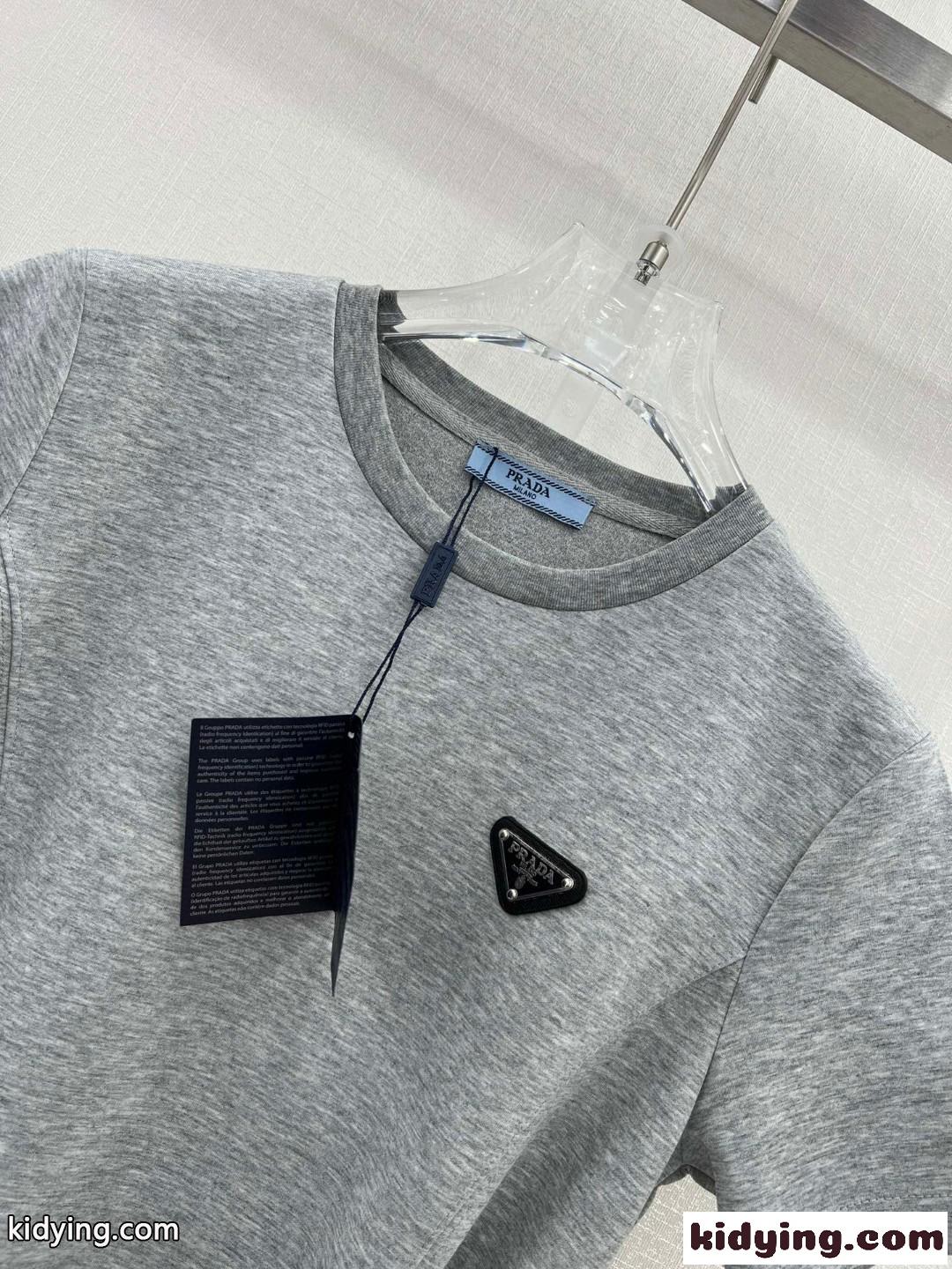 シンプル クルーネック 半袖 Tシャツワンピース プラダ ワンピース コピー レディース グレー-3