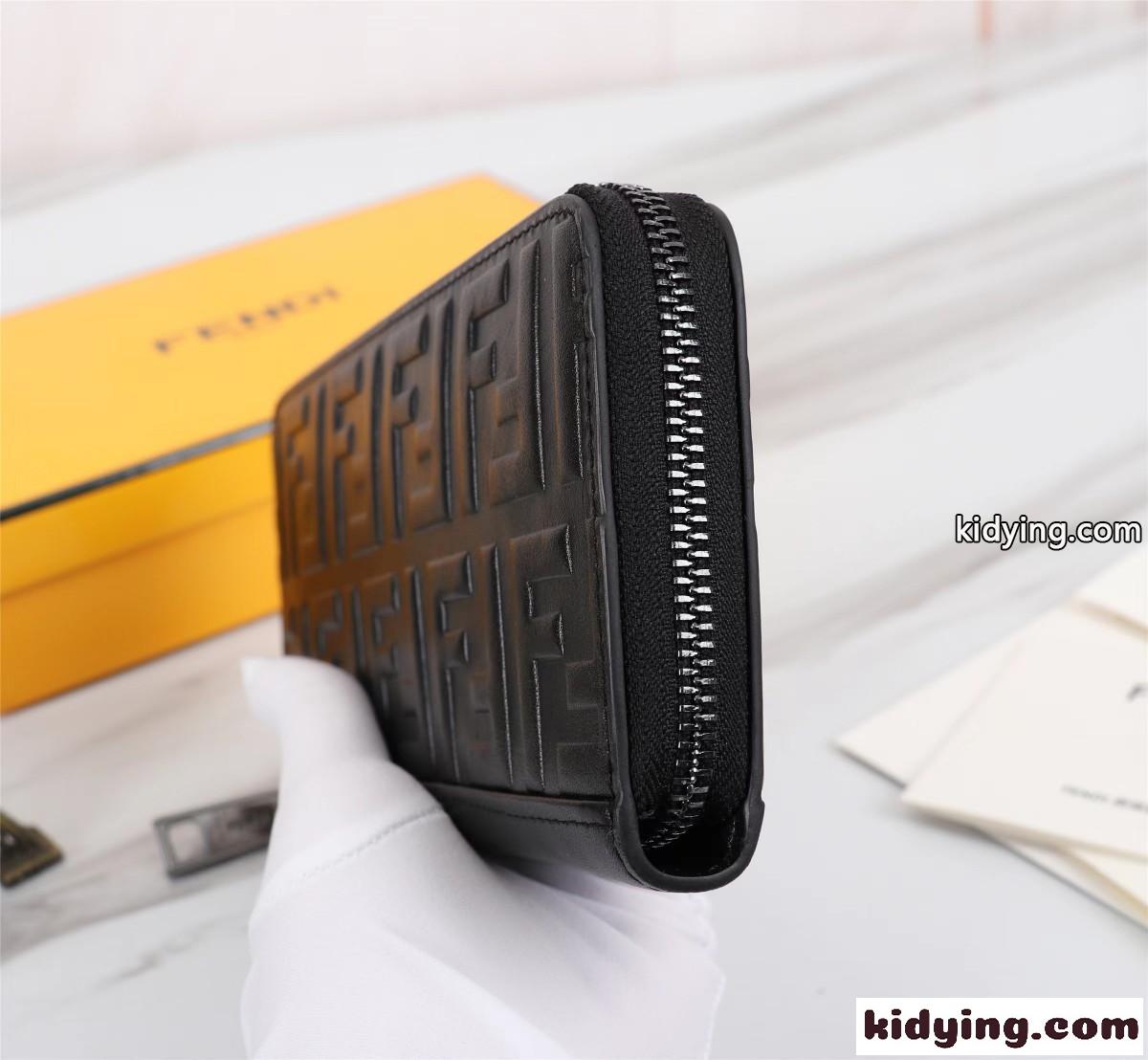 エンボス FFロゴ レザー 長財布 フェンディ 財布 コピー ウォレット ブラック-1