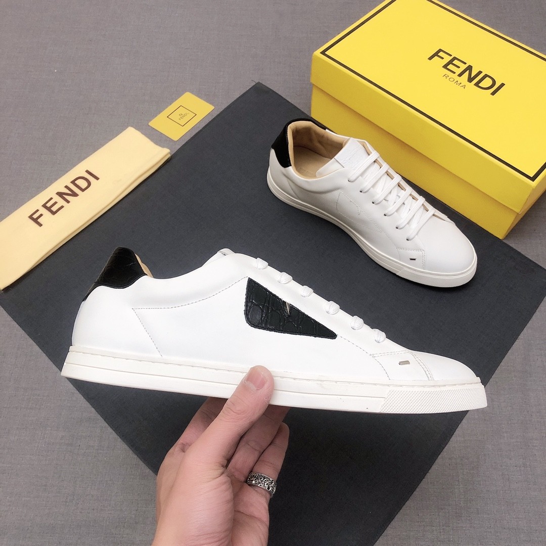 シンプル おしゃれ 人気  レースアップ フェンディ スニーカー コピー メンズ カジュアルジューズ 靴 定番-1