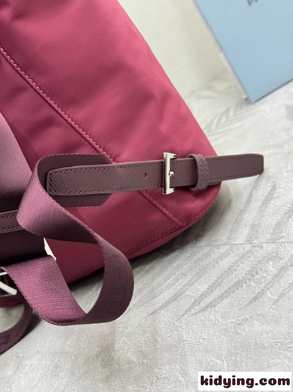 スモール Re-Nylon バックパック プラダ バッグ スーパーコピー ボルドー-3