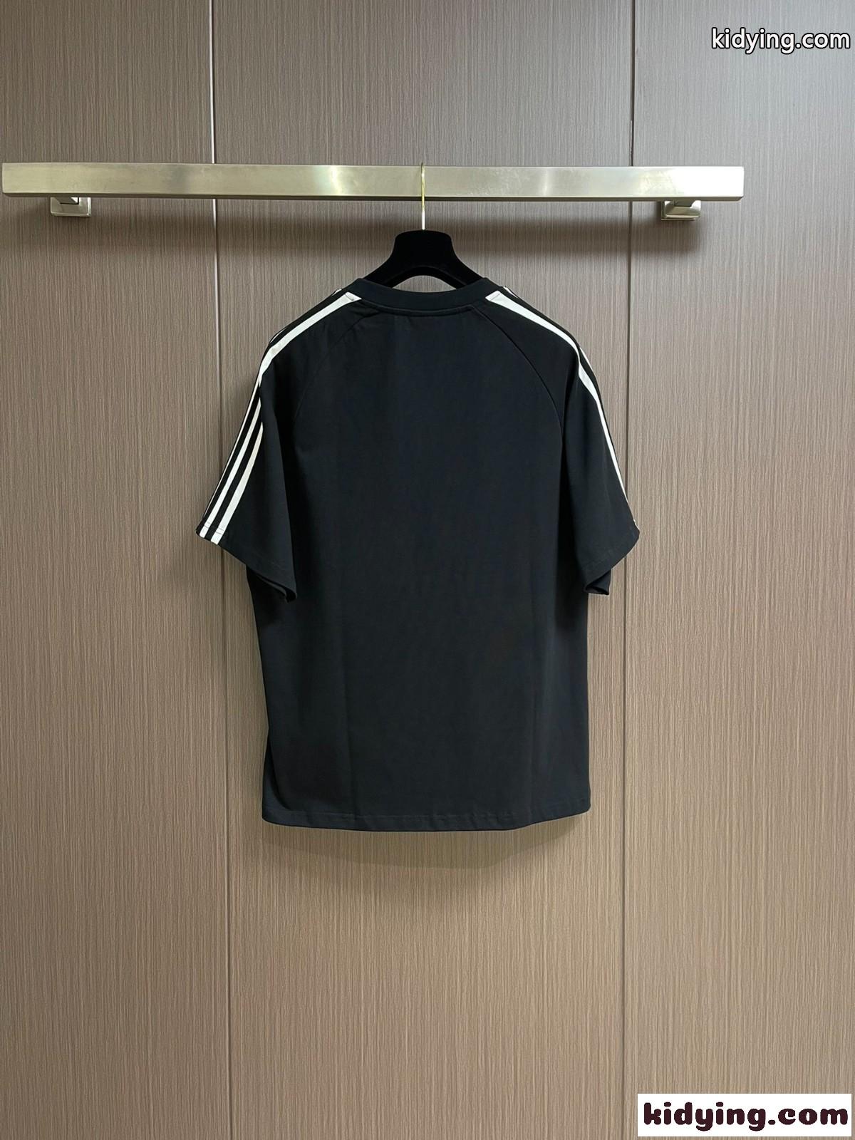 BALENCIAGA x Under Armour 半袖Tシャツ バレンシアガ Tシャツ コピー ブラック-1