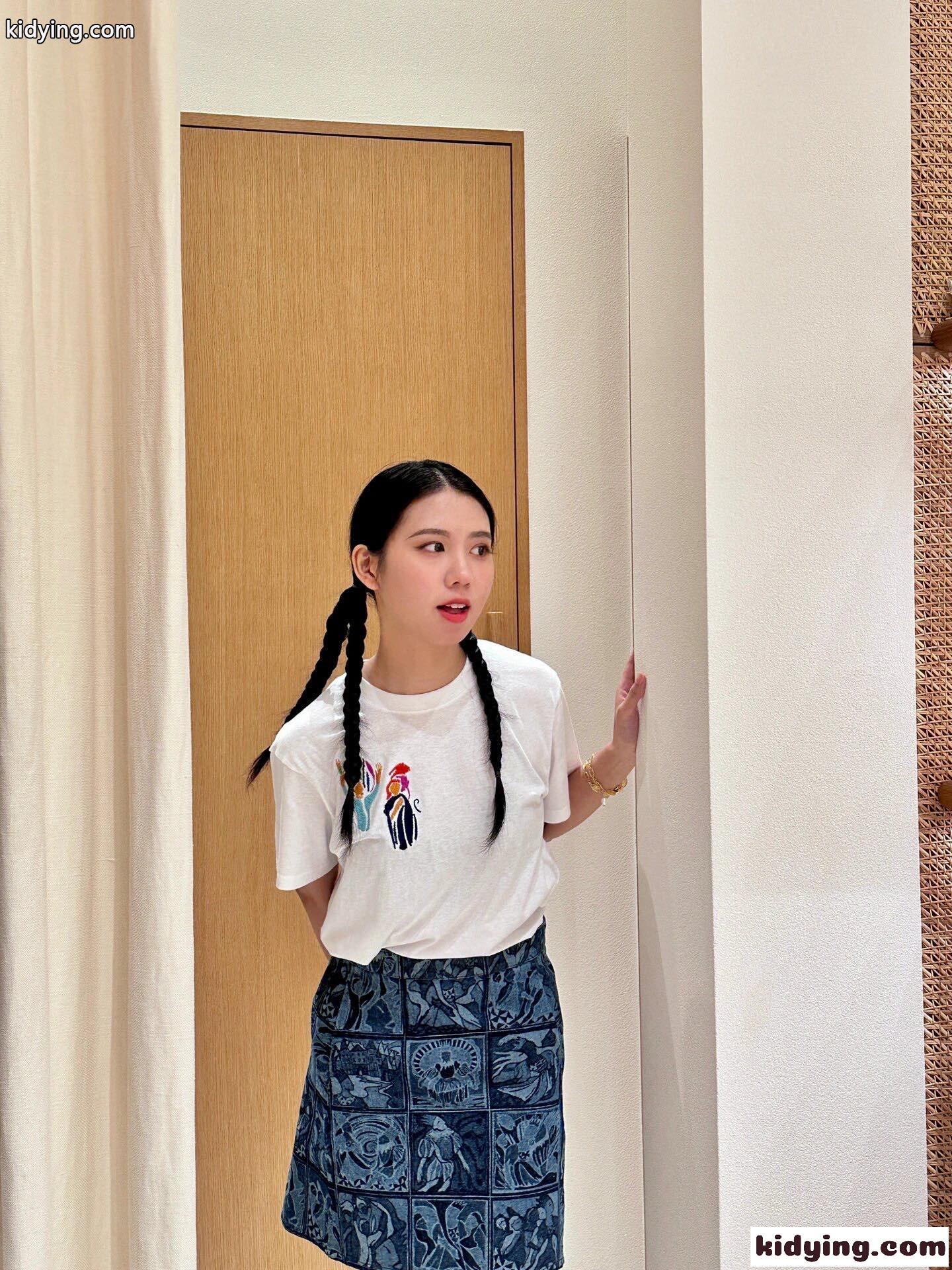 シンプル 刺繍入り コットン 半袖Tシャツ クロエ Tシャツ コピー 合わせやすい-4