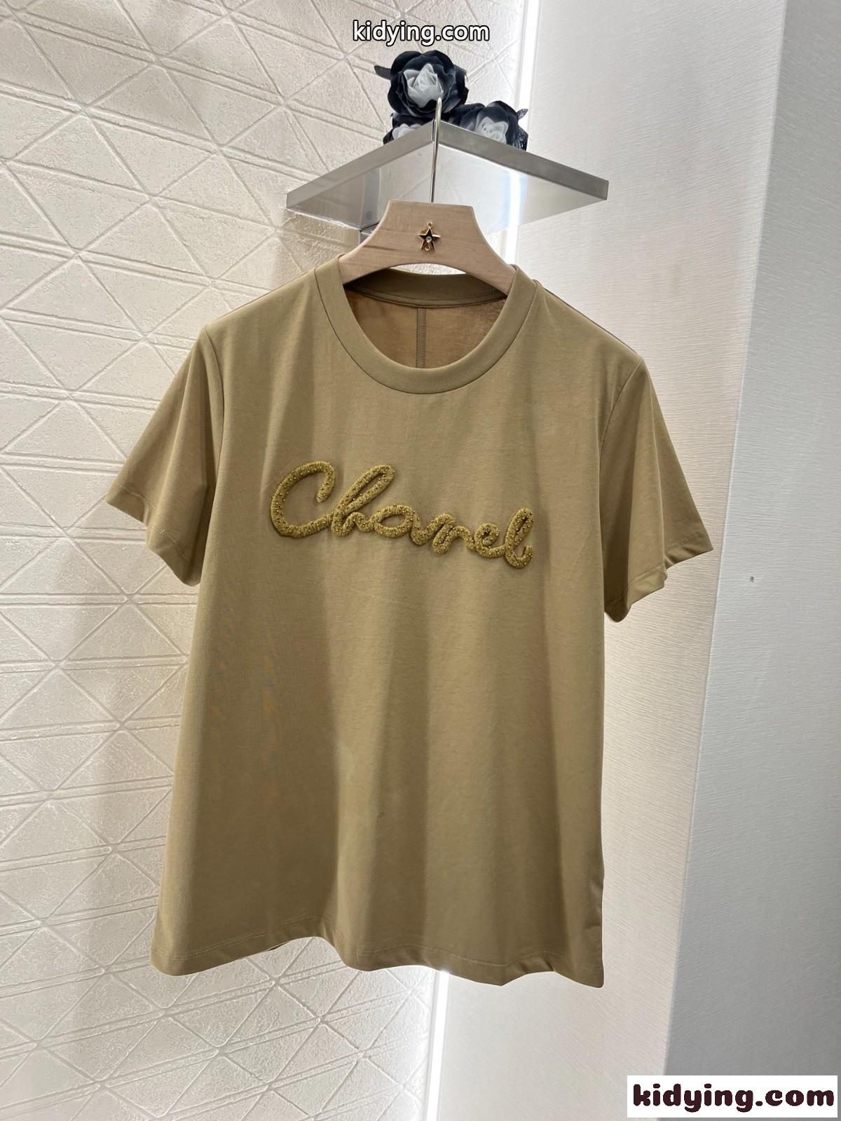 シンプル ロゴ入り コットン 半袖Tシャツ シャネル Tシャツ コピー カーキ-1