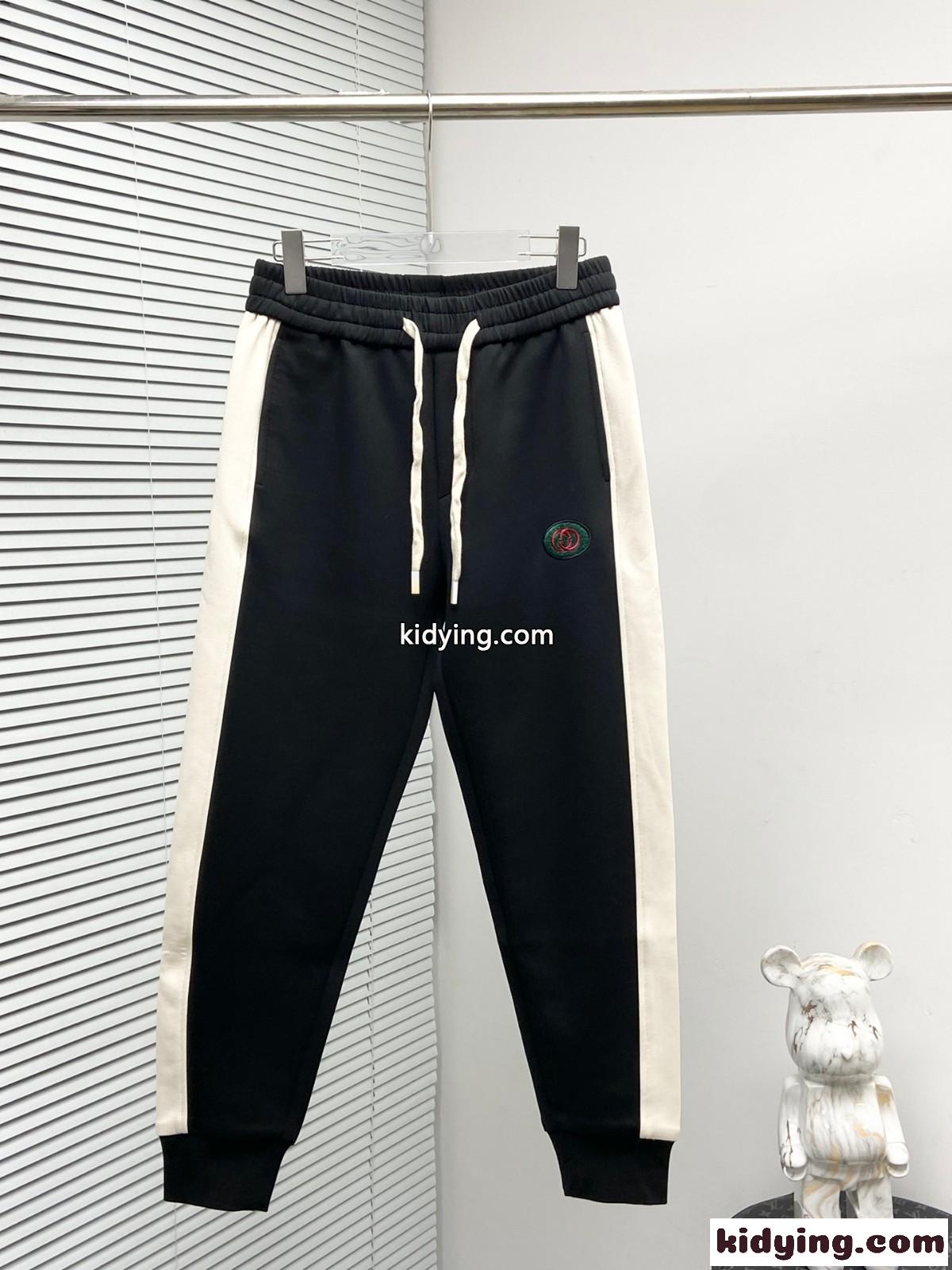 カジュアル ロゴ入り グッチ パンツ コピー メンズ スウェットパンツ ブラック-1