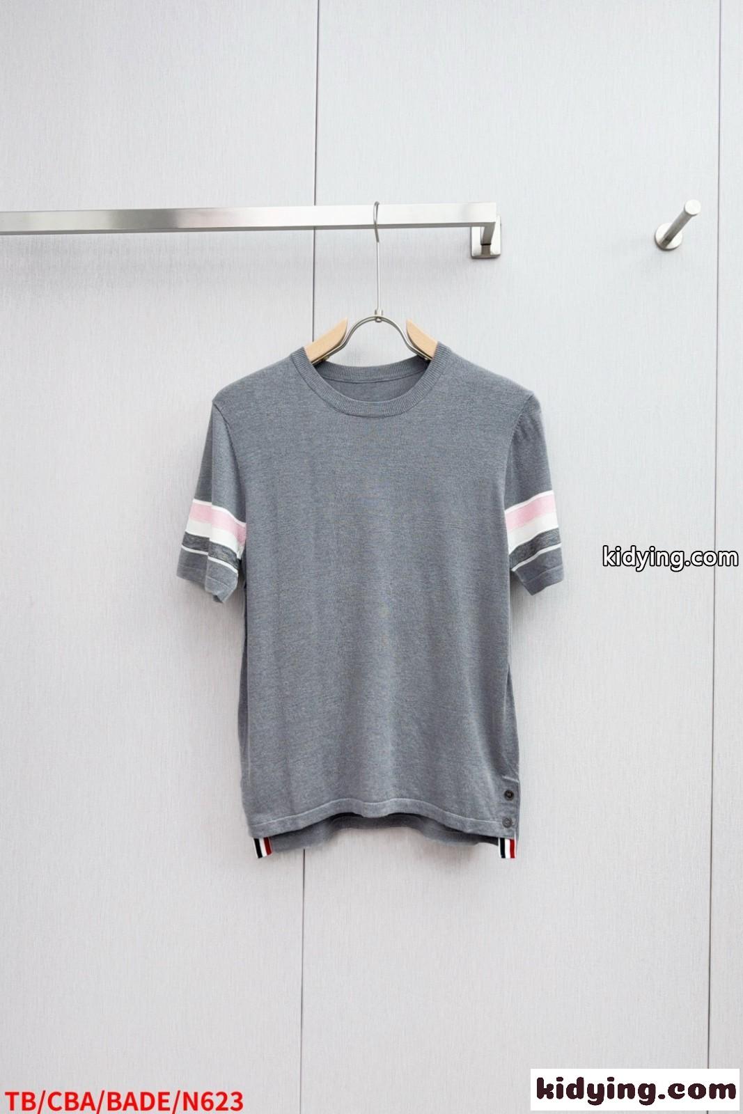 カジュアル お洒落 ニットTシャツ トムブラウン Tシャツ 偽物 クルーネック-1