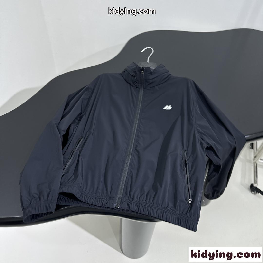 Shrunk Activewear ウィンドブレーカー バレンシアガ ジャケット コピー ブラック-1