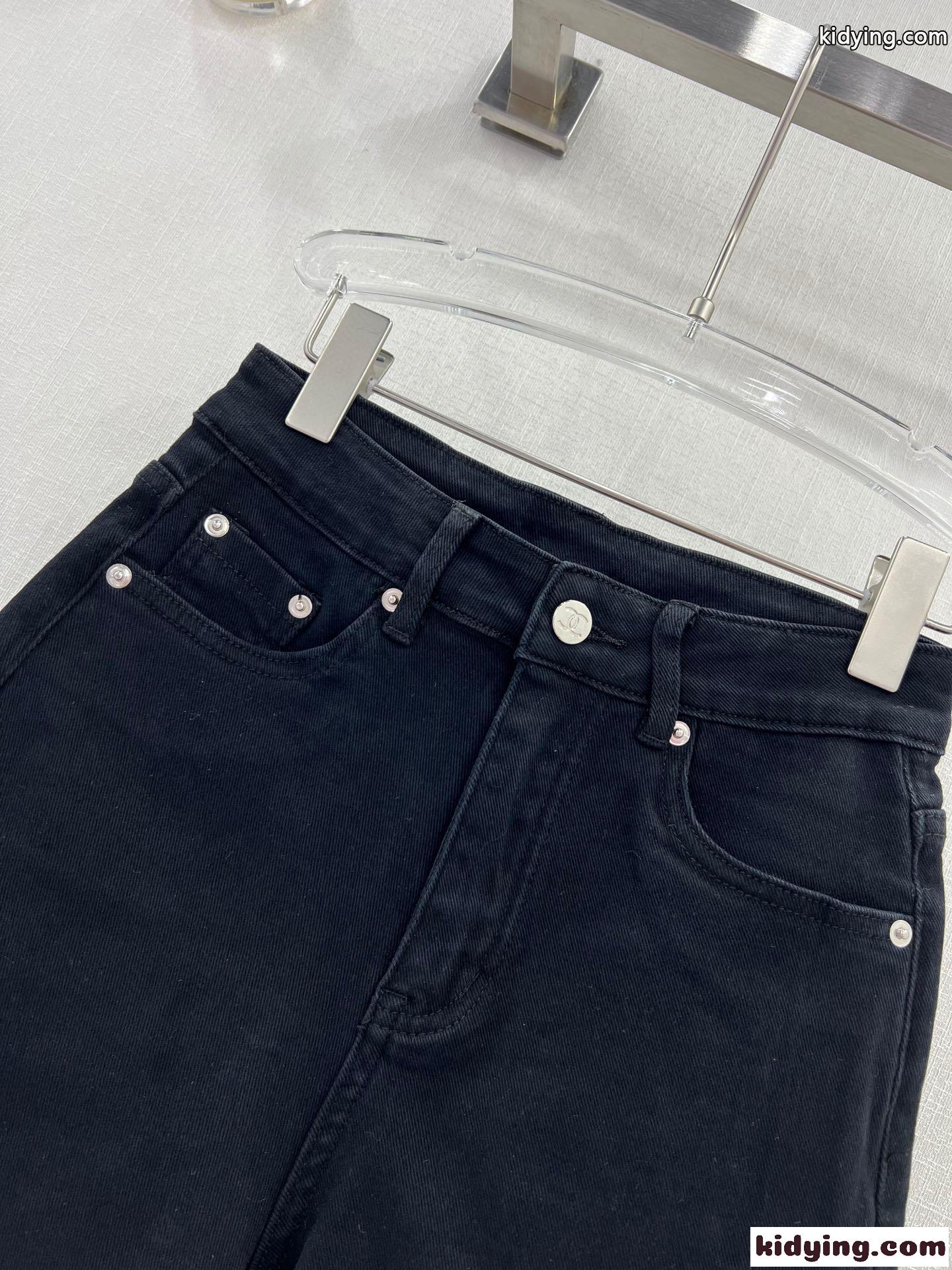 定番 合わせやすい シャネル パンツ コピー レディース デニム ショートパンツ ブラック-4
