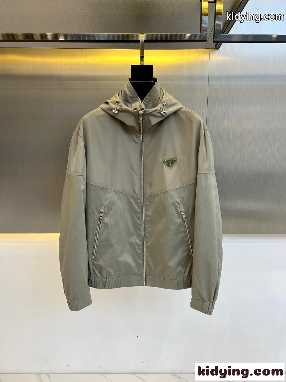 シンプル ロゴ入り フーデッドブルゾン プラダ ジャケット コピー グリーン-1