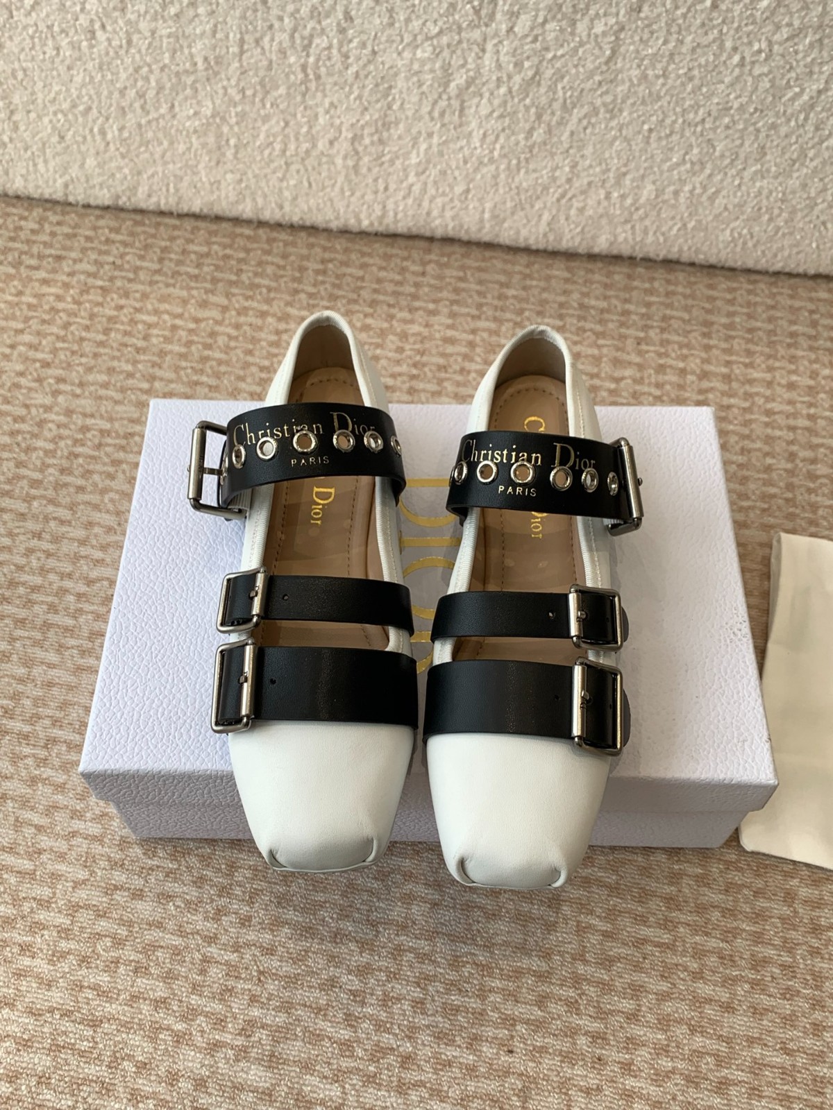 大人クールデザイン&Dior Punk バレリーナ スーパーコピー レザー ホワイト-1