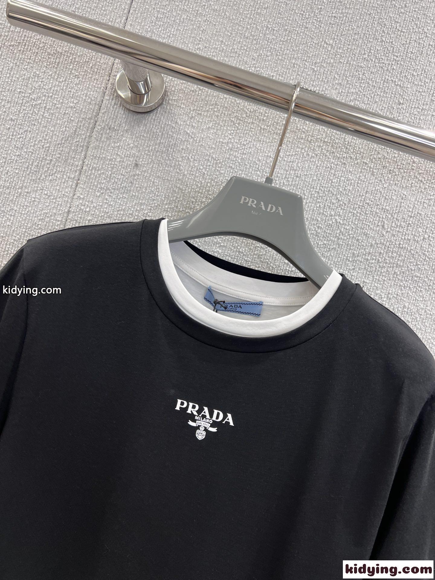 お洒落 カジュアル 2点セットトップス プラダ Tシャツ 偽物 長袖Tシャツ 半袖Tシャツ-0