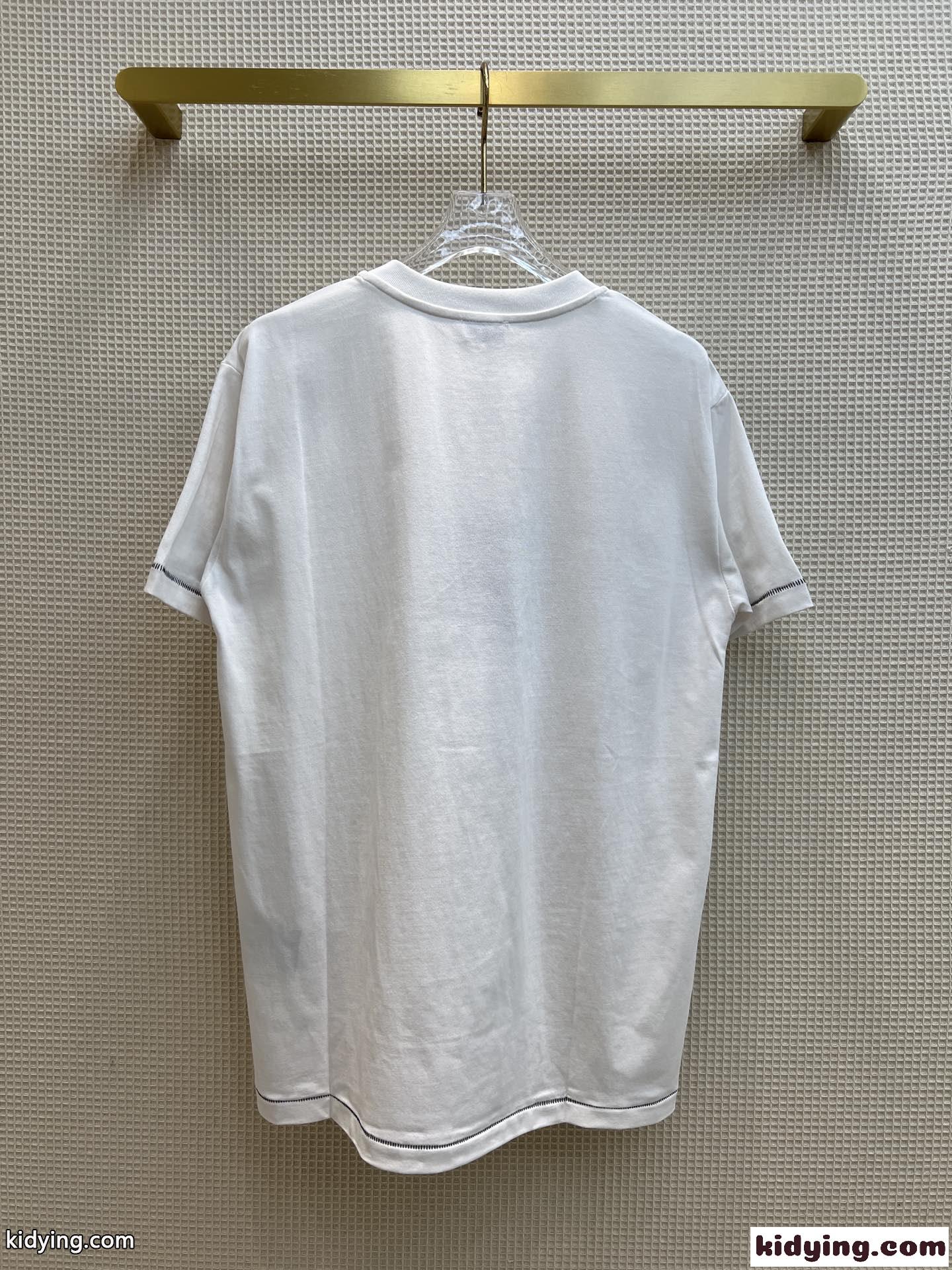 カジュアル おしゃれ ゆったり プリント 体型カバー イヴ・サンローラン 半袖Tシャツ コピー ユニセックス-1