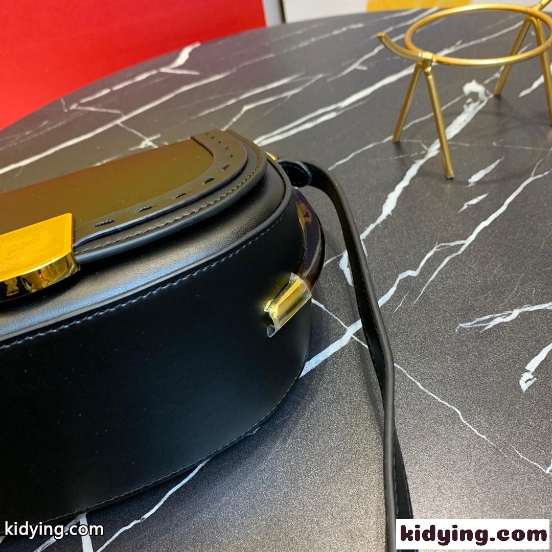 定番 コンパクト おしゃれ 斜め掛け 可愛い フェンディ バッグ 人気 コピー ボディバッグ ショルダーバッグ-2