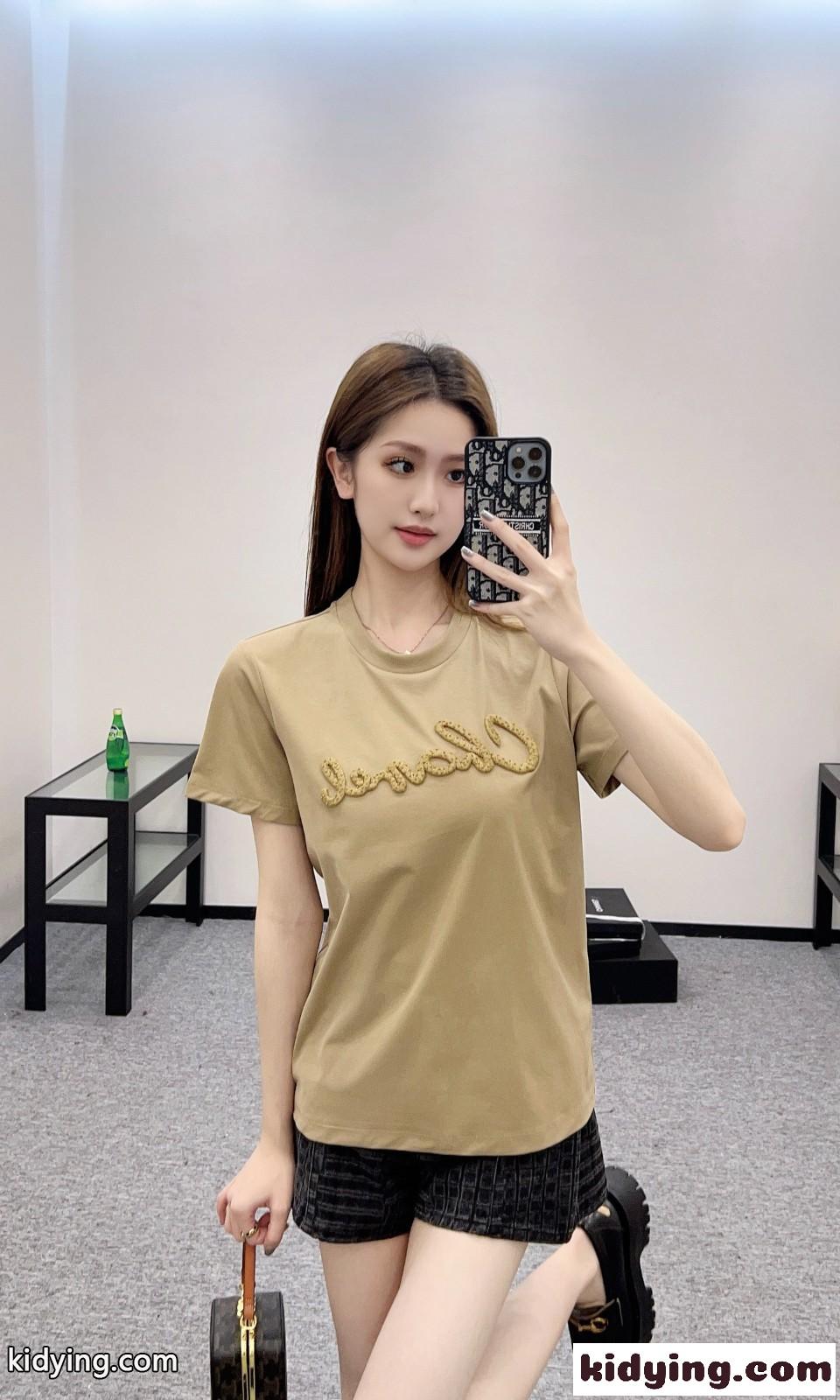 シンプル ロゴ入り コットン 半袖Tシャツ シャネル Tシャツ コピー カーキ-3