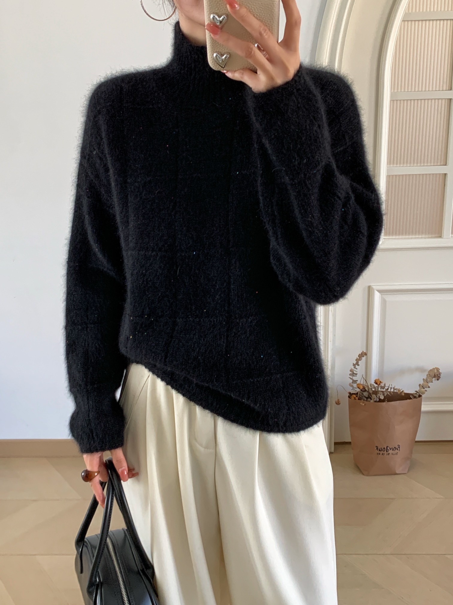人気流行品 ロエベ ハウル セーターコピー トップス ニット素材 柔らかい 柔軟 シンプル 多色可選-0
