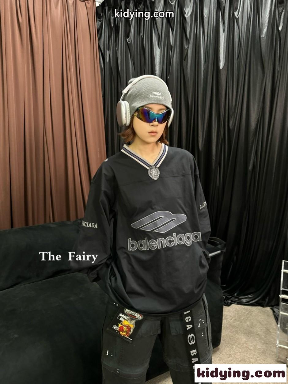Vネック オーバーサイズ ロングTシャツ バレンシアガ Tシャツ コピー ブラック-4